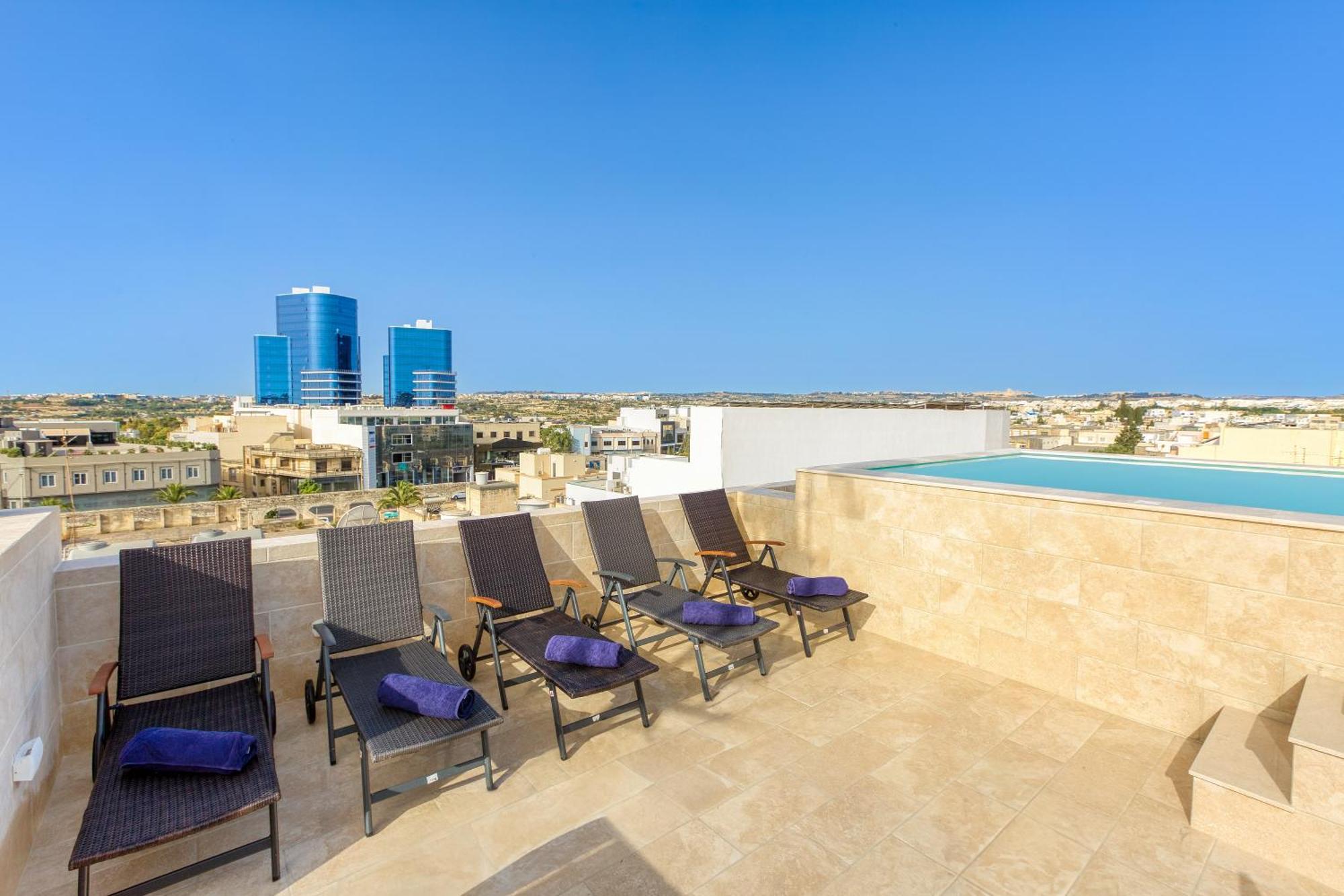 Annitchka Mansions - In Malta